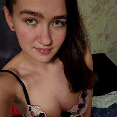 F_Temptress's profile picture. Hope you're having a good day, can we make it even better? Click the link below and let's have some fun 😈