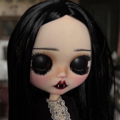 janec0hen's profile picture. anhedonia & hysteria