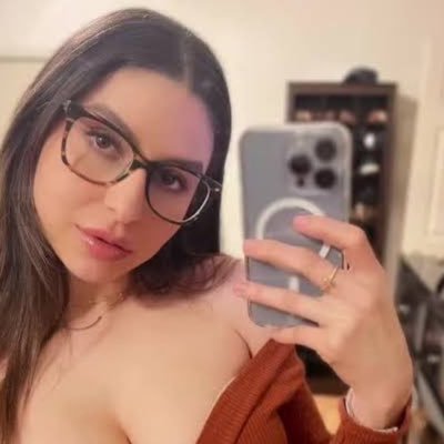 Ninanorth67's profile picture. have fun 😻