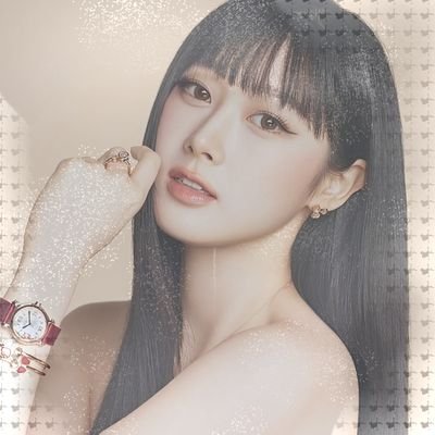 𝐌𝐌 — She wove xenoglossy so sweet akin to a rapper with words that danced, lighting up an emotion-filled hotline’s beat. Giselle is the name! ☎️