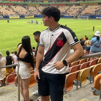 iffonsecaa's profile picture. Sou vascaíno, economista, esquerdista, PhD em falar merda e perreché.  ❤️🐮