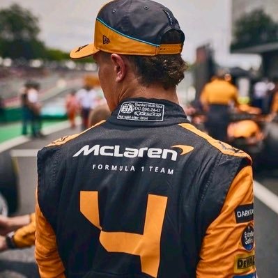 forlandonorris's profile picture. #4 for life.