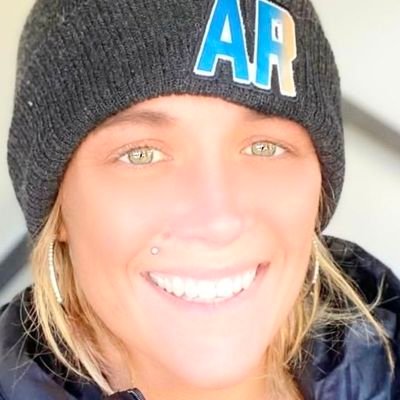 artBrow85772's profile picture. Artist