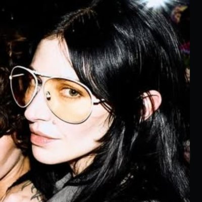 symmetraxcx's profile picture. reclamações e viadagem | @imaginaldsk