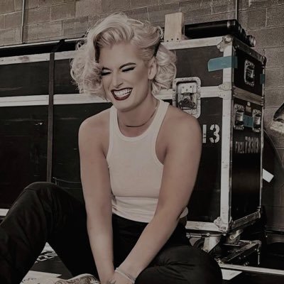they warn you about drugs but not about heel women wrestlers⠀⠀⠀
