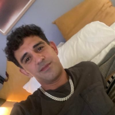 Angelthvn's profile picture. 