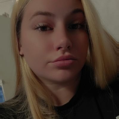 average_gurl94's profile picture. Just ur average girl ,nothing to fantsy ..Too inspired to be tired.