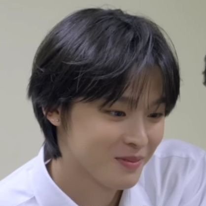 aehamkuri's profile picture. isa | full-time brainrotter