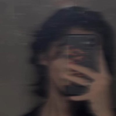 frankbtwelve's profile picture. 