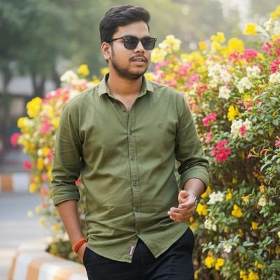 rankerarunydv's profile picture. कलयुग में जन्म मिला है तो कुछ करना है 
सीता जैसी किसी की चाह नहीं मुझे श्री राम सा बनना है
 शिव भक्त, हर हर महादेव 🙏 👉नेता का नहीं नीति का समर्थक।