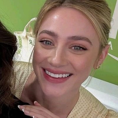 reinhart296621's profile picture. Thanks for the supporting love you all❤️🙏