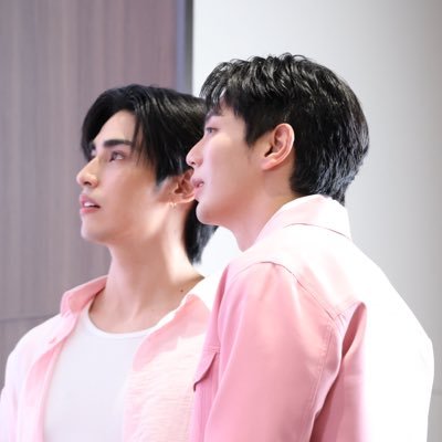 iced_peachtea's profile picture. ONLY UPPOOM.