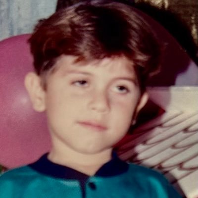 jarlanjustin_'s profile picture. Além de ser difícil, ainda não é fácil.