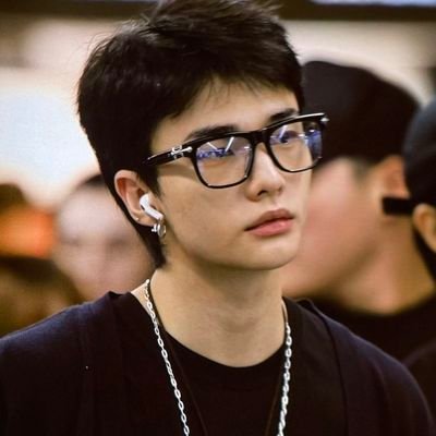 jjufrac4sado's profile picture. I hate people, but I love my alfa @Ivanlvshyunjin