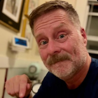 LorenzoA619's profile picture. Hello. I’m here to help and assist any college students or part time workers who needs help paying bills or debt. just send a Dm with nothing in return