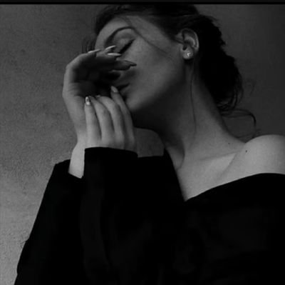 kmkm1055913's profile picture. الموت لاينتضر توبتك تب  وانتضر الموت 🕊