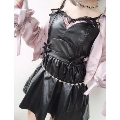 mitukkiss's profile picture. 個別株1年目。 株好きのアニメオタク👗服代を稼ぐつもりが、合計-95万円。リプ歓迎です！👌