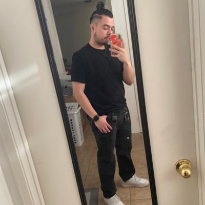 yojason7's profile picture. 23 | Twitch Streamer | @ iblackfiree | pookie ʚїɞ |