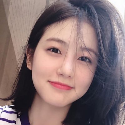 Giabao221218's profile picture. cô gái chăm làm airdrop