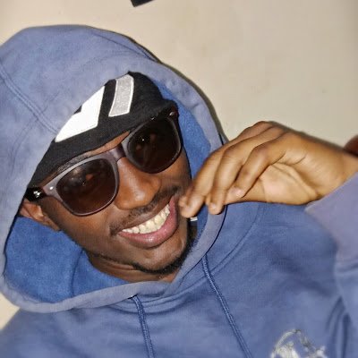 Sometimes the skies are grey 🩶 
PUBG Gamer 🎮 Content creator 🇰🇪✨