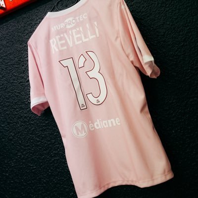 manonrevelli's profile picture. Joueuse professionnelle à @RCLensFeminin / 🇫🇷