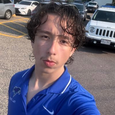 TheMikloMunoz's profile picture. C/0 2028 Outside 5’9 36’ vert (10’5 max touch