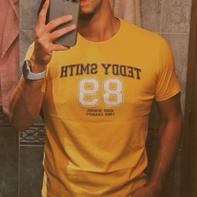 flaming_pierre's profile picture. 📸 🎧💻🌞🍻🏃‍♂️🌈 | 👻 p1errequ1r0ule