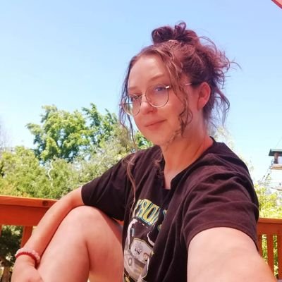 ElizabethY8634's profile picture. 