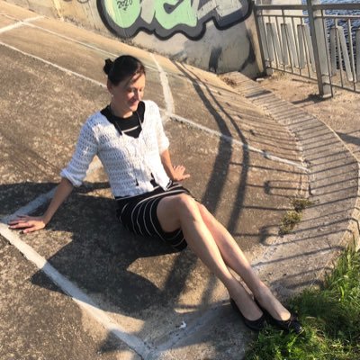 LBiezbarde32498's profile picture. 