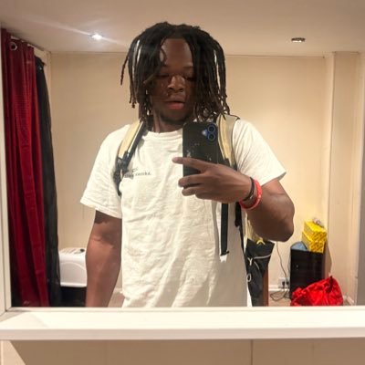 SHAQU0NN's profile picture. I think im a little funny ngl