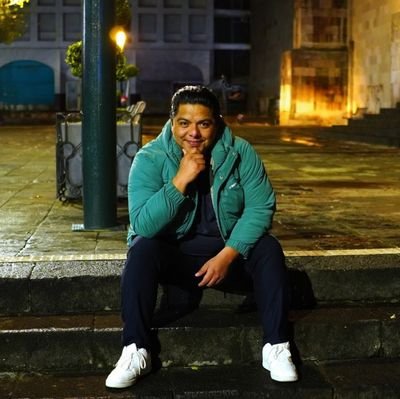 AlejandroAabad's profile picture. LCC | Creador de Contenido | Narrador | 

Suscríbete: https://t.co/nMRDuVGr7H

😎🎙️📻📹🏆⚽