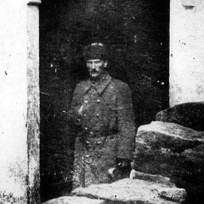 t_sule8713's profile picture. Araştırmayı- keşfetmeyi- seven: vicdanlı / erdemli ve aynı zamanda kimseye güvenmeyen üç yakın arkadaşın dezenformasyonu engellemek için açmış olduğu bir hesap.
