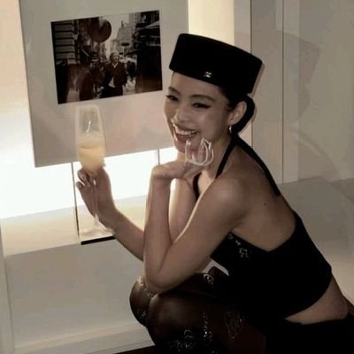 kugisakis_'s profile picture. an engene actually engineer