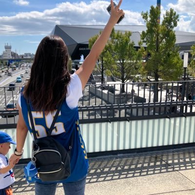 CCTu93koSJ16759's profile picture. 滋賀レイクス🏀家族で応援中📣💙箱推しです！アラサー頑張って声を張る📣🔥バスケ観戦初心者🔰です！いいねフォロー失礼します！仲良くしてくださいフォロミー！！！💙#ボクラノモト