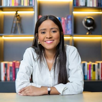 Caren_Psi's profile picture. Psicóloga | Profissional de RH & Recrutadora Tech | 29 anos