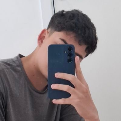 pessoalraphael's profile picture. 🎬 Video Editor
📩 Commissions open