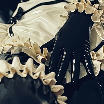SissyMelisamaid's profile picture. sissy maid who loves to serve and be used, with a fetish for all things latex