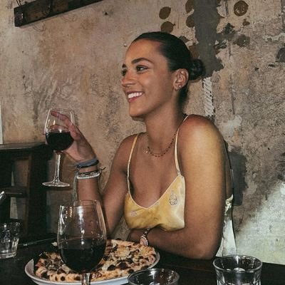 OLIVIAGILB68471's profile picture. Australia 🇦🇺 Sydney📍
Travel lover 🛫
Life coach🥇📈📥📊
Finance💸💰
share good addresses🇧🇷🇦🇮🌎
👇Dm for more?