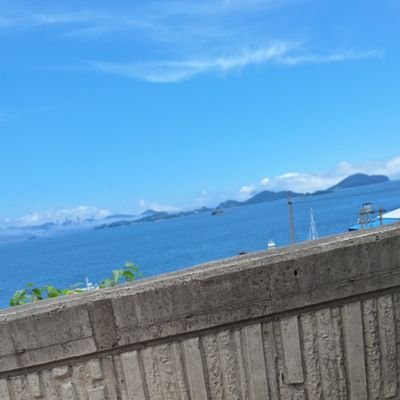 lalbookb11's profile picture. .