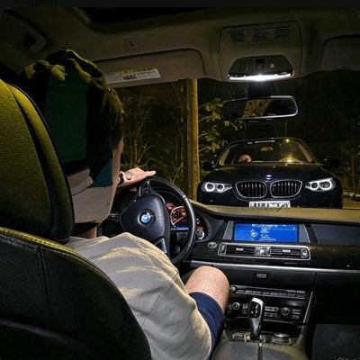 henzinseven's profile picture. Aquele que habita no esconderijo do altíssimo a sombra do onipotente descansará.