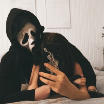 Cheekyswinematt's profile picture. 90's Nostalgia, MMA/UFC/Boxing, Halloween/all shit Spooky/creepy 

Weirdo who loves Rain and Storms.

Bit of a flirt and an admirer of thick thighs