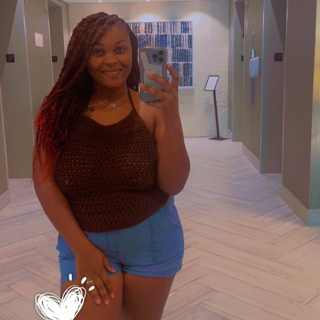 2classyjanasia's profile picture. 