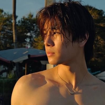 phuppam's profile picture. “I believe I won’t change my partner.” 🐻🐼