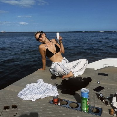 Lydia37Jones's profile picture. Training for strength, clarity, and energy. 💪🏻🧠 No fake filters, no porn, no cheap trends ❌❌❌ — just the real me. 🔥🧘‍♀️