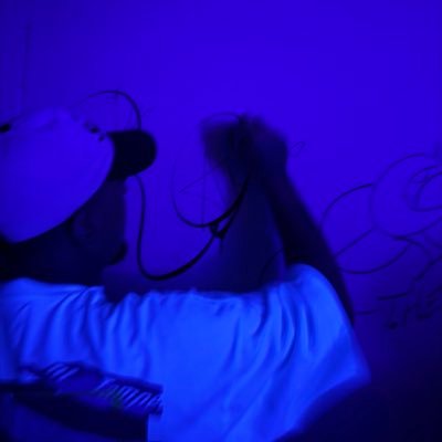 ipray2g0d's profile picture. dead dirt, where the seeds never grow