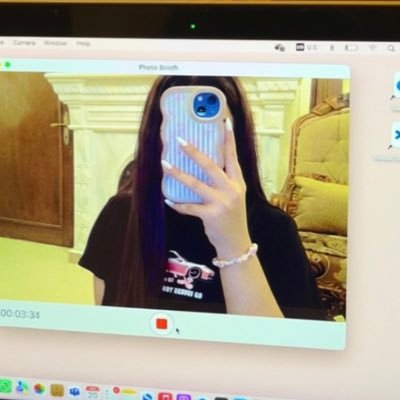 Saraobeidat03's profile picture. 