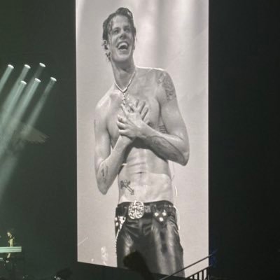 LaniSomers's profile picture. Directioner✨BHC🖤H.S💚N.H🇮🇪L.P❤️L.T💙Z.M💛D.H🖤 F1 🏎️