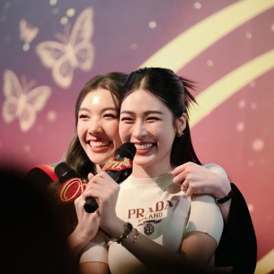 leezyn16's profile picture. 