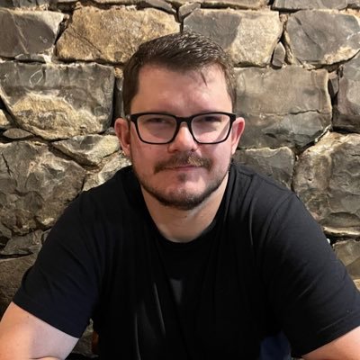 r_hmuller's profile picture. O passado é uma roupa que não nos serve mais.
Desenvolvedor de software. 
Opiniões pessoais, que não necessariamente refletem o posicionamento do meu empregador