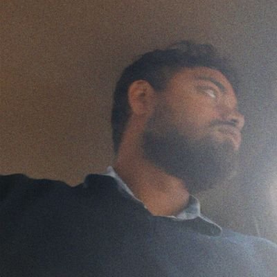 Bolantur's profile picture. .....